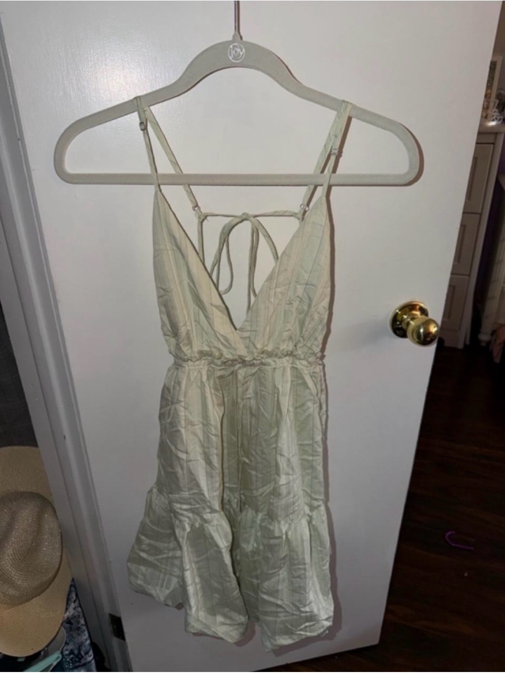 Forever 21 Cream V-Neck Tie-Back Slip Dress